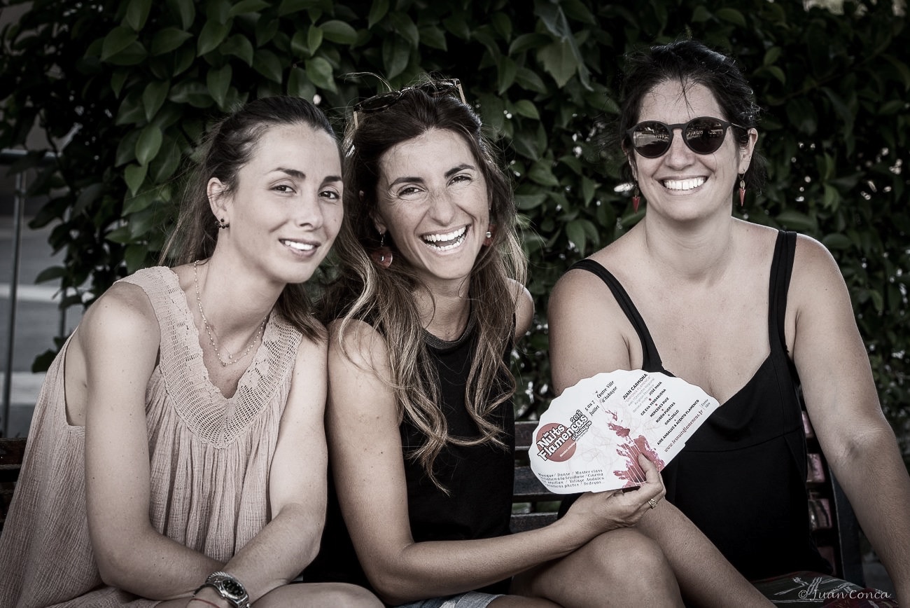 nomades girls